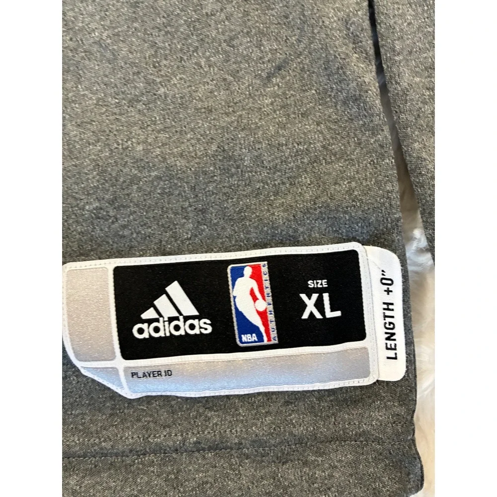 Adidas Orlando Magic NBA Long Sleeve Shooting Shirt Mens XL Gray V-Neck Training